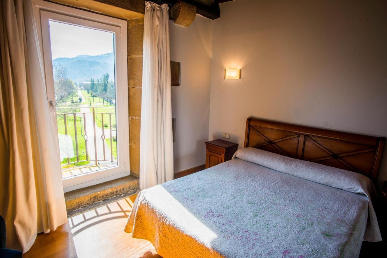 Hotel Palacio Atxega Usúrbil Εξωτερικό φωτογραφία